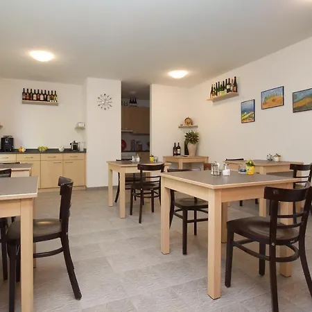 Kirchenblick Bed & Breakfast Tulln An Der Donau